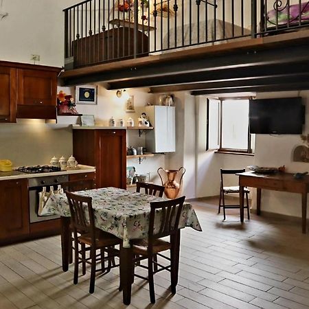 Twins' Historical Apartment Trevi Exterior foto