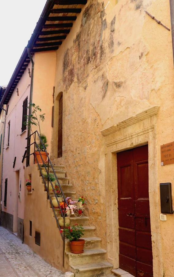 Twins' Historical Apartment Trevi Exterior foto